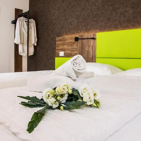Eden Hotel 3*